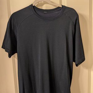 Lululemon Men's Metal Vent Tech Short Sleeve - L